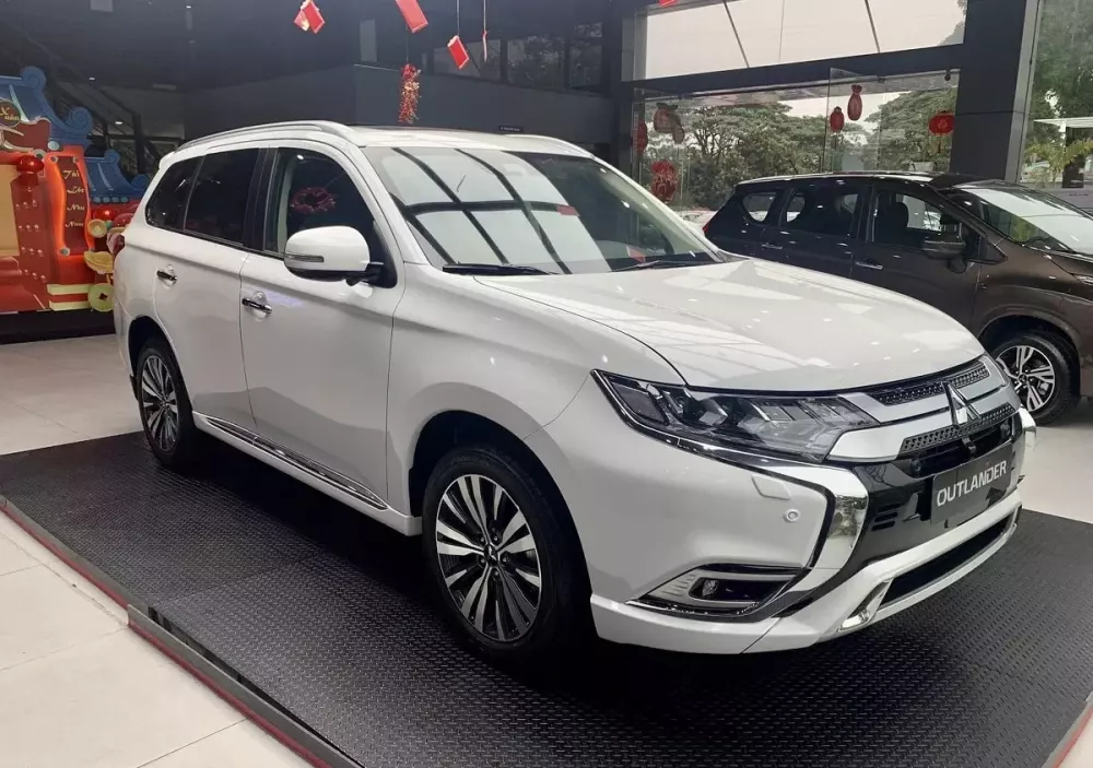 Mitsubishi Outlander tại Việt Nam vẫn giữ thiết kế cũ trong suốt nhiều năm qua.