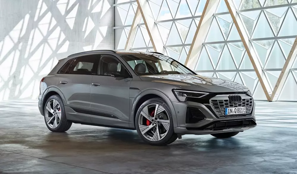 SUV điện hạng sang Audi Q8 e-Tron sẽ ra mắt Việt Nam vào tuần sau, chậm hơn 1 năm so với dự kiến