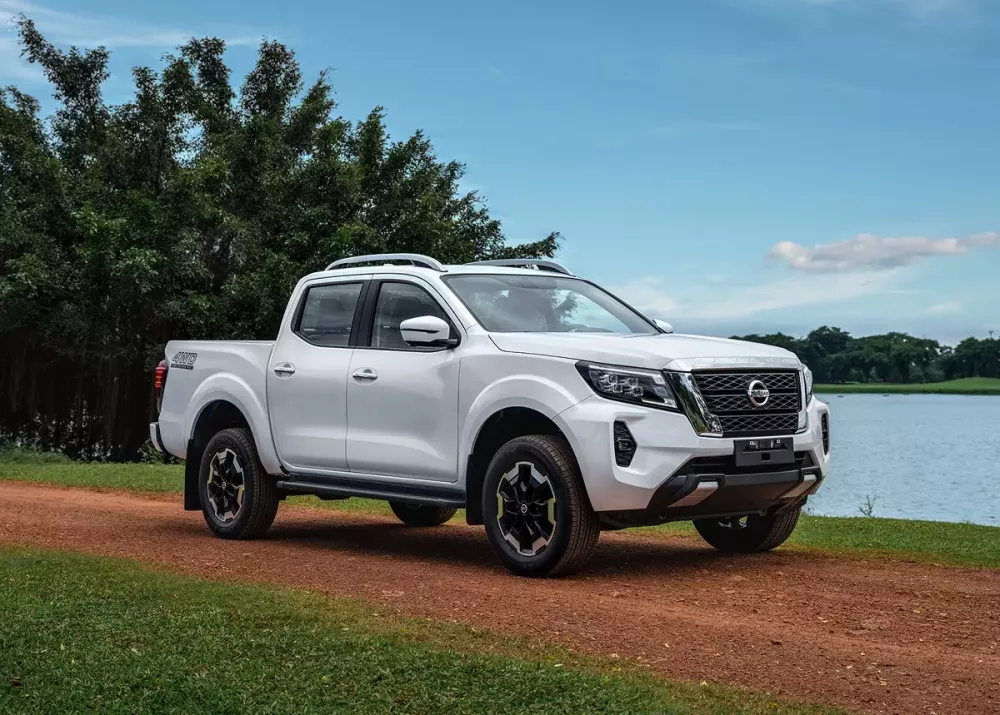 Nissan Navara phiên bản mới ra mắt Việt Nam với giá rẻ hơn trước