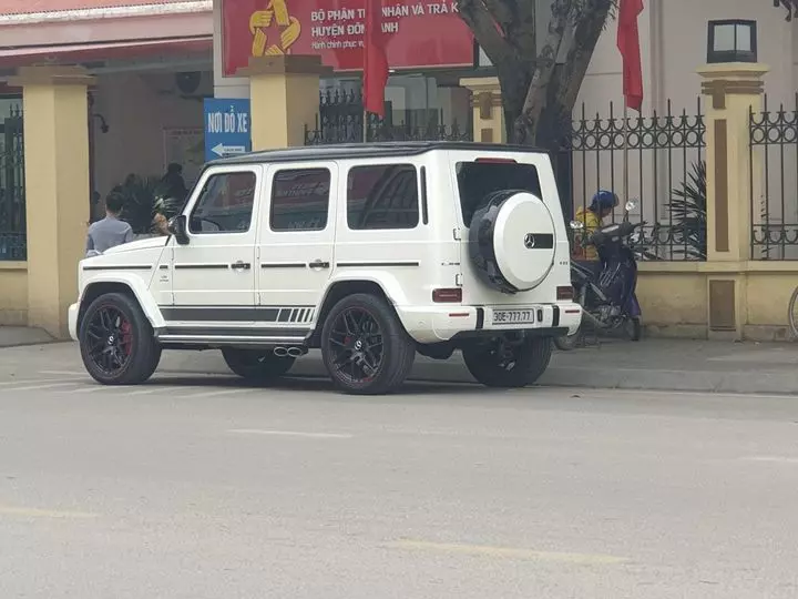 Siêu biển 30E-777.77 từng gắn trên xe Kia Morning nay đã đăng ký cho Mercedes-AMG G63- Ảnh 5.