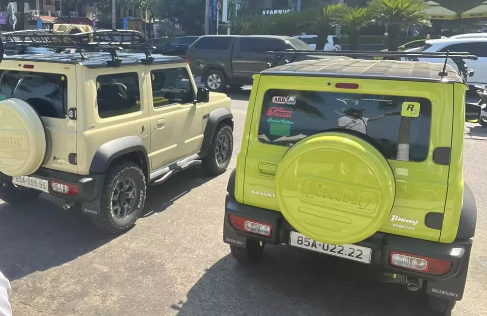 Cặp đôi Suzuki Jimny mang siêu biển tứ quý của đại gia Ninh Thuận- Ảnh 3.