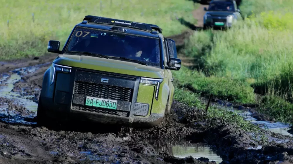 Phiên bản rẻ hơn của xe địa hình Polestones 01 ra mắt: Ngoại hình vẫn vay mượn từ Land Rover Defender và Lexus GX 2024- Ảnh 4.