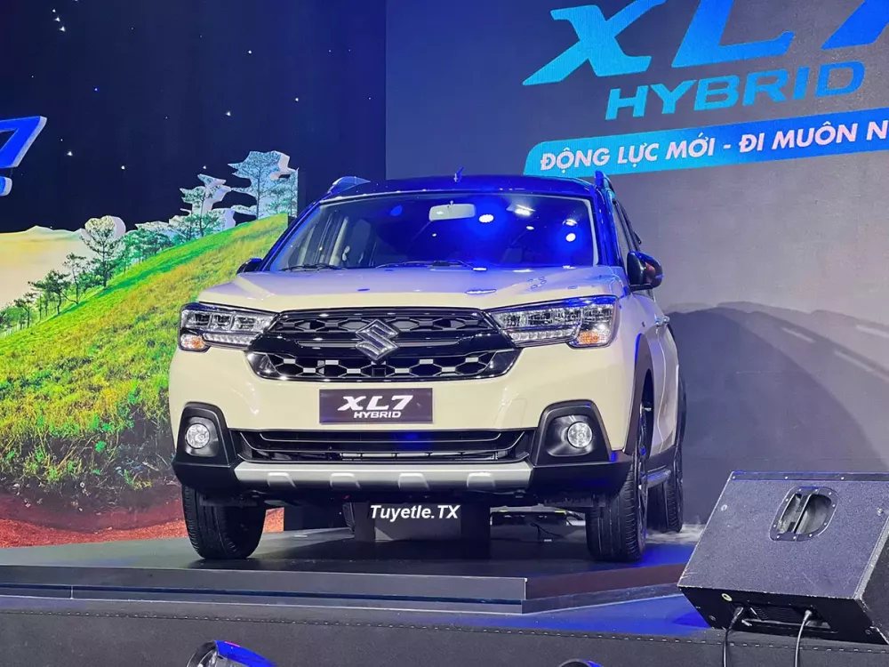 Suzuki XL7 Hybrid chính thức ra mắt Việt Nam