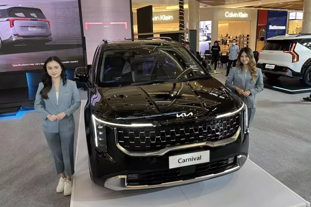 Đại lý Việt nhận cọc cho Kia Carnival 2025, dự kiến ra mắt tháng 9/2024 với bản máy dầu trước.