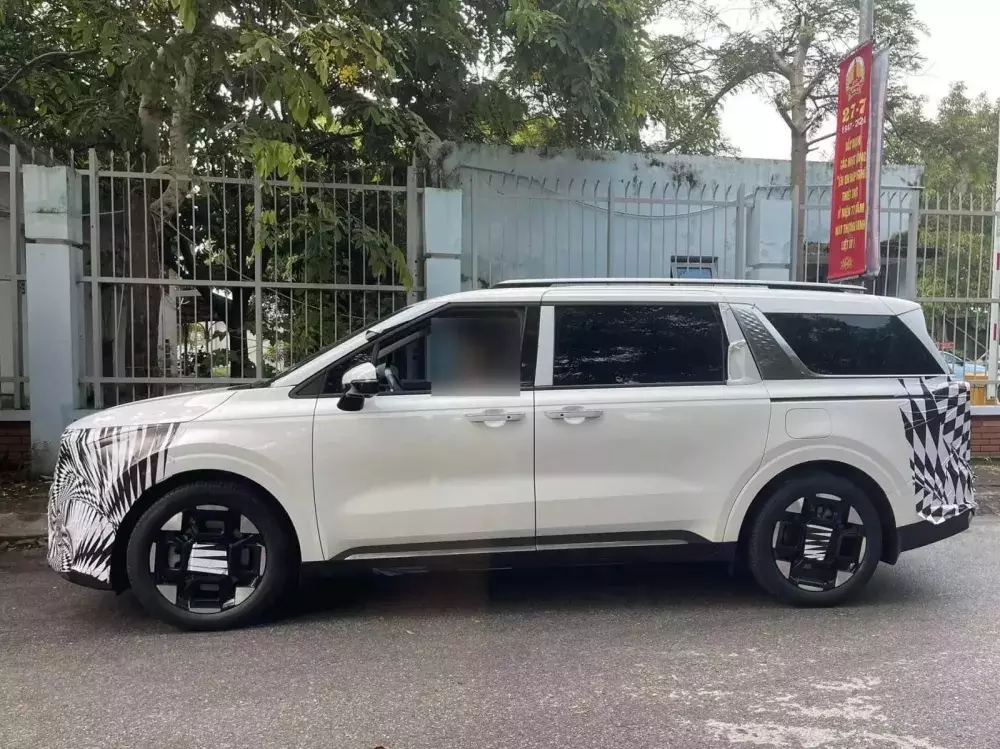 Kia Carnival 2025 xuất hiện tại Việt Nam