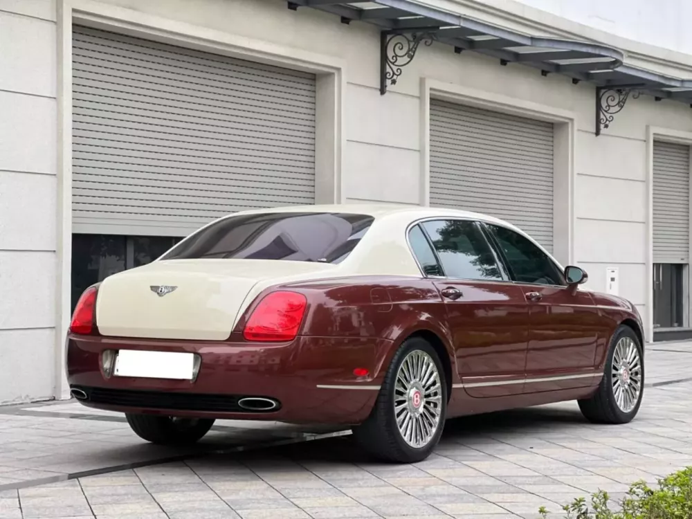 Xe siêu sang đình đám một thời Bentley Continental Flying Spur được chào bán ngang Toyota Camry- Ảnh 3.