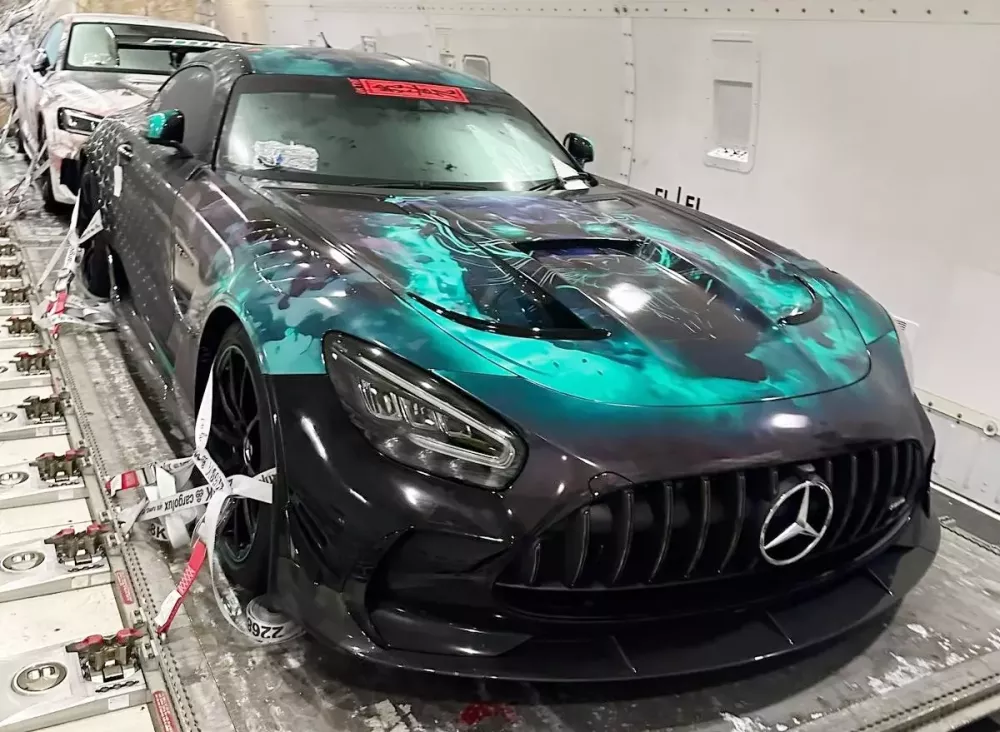 Ấn tượng với đội xe hiệu năng cao Mercedes-AMG tham dự Gumball 3000: GT Black Series nổi bật bên cạnh GT63 SE Performance- Ảnh 2.