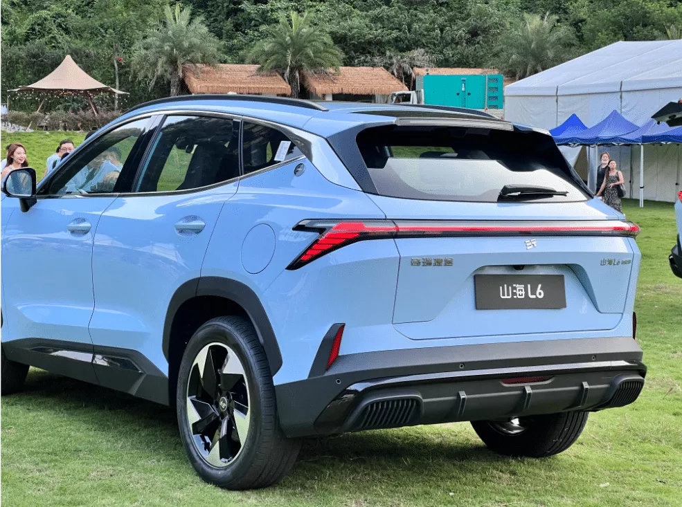 Chi tiết Jetour Shanhai L6: SUV PHEV "ăn xăng" thấp hơn cả Honda Wave, chỉ 1,25 lít/100 km- Ảnh 3.