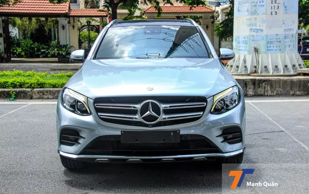 Mercedes-Benz GLC 300 đời 2016 giá hơn 1 tỷ đồng, ngang Hyundai Santa Fe- Ảnh 7.