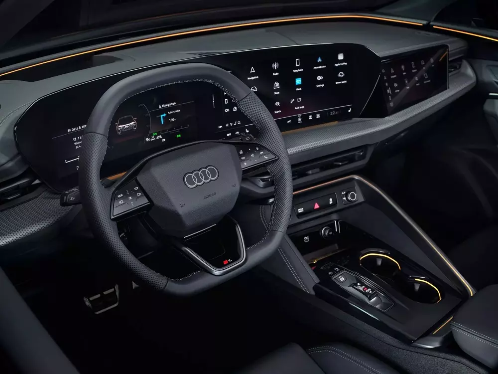 Audi Q5 2025 có 3 màn hình trên mặt táp-lô