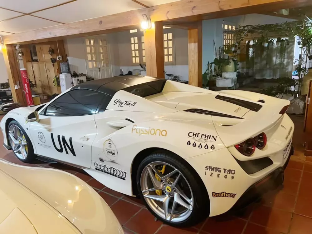 F8 Spider cũng góp mặt trong đoàn xe Ferrari trưng bày tại Gumball 3000- Ảnh 1.