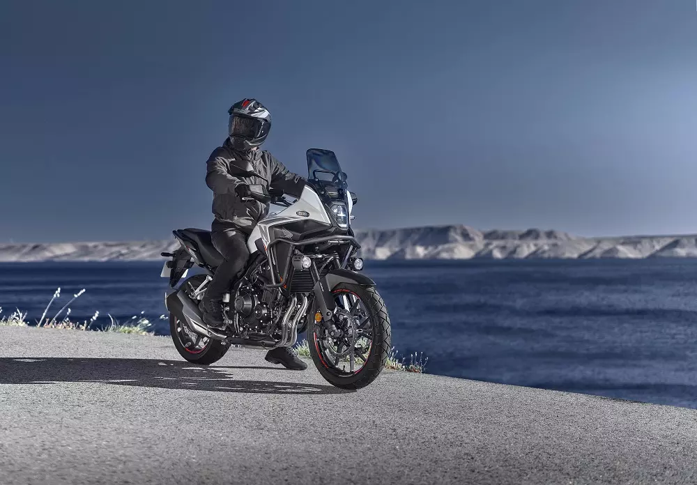 Honda NX500 l&agrave; mẫu xe ph&ugrave; hợp với nhiều loại địa h&igrave;nh