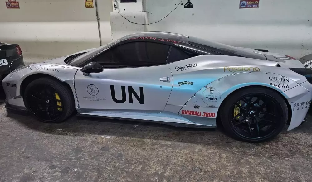 Ferrari 458 Italia độ Liberty Walk lộ diện trước giờ G tại Gumball 3000- Ảnh 1.