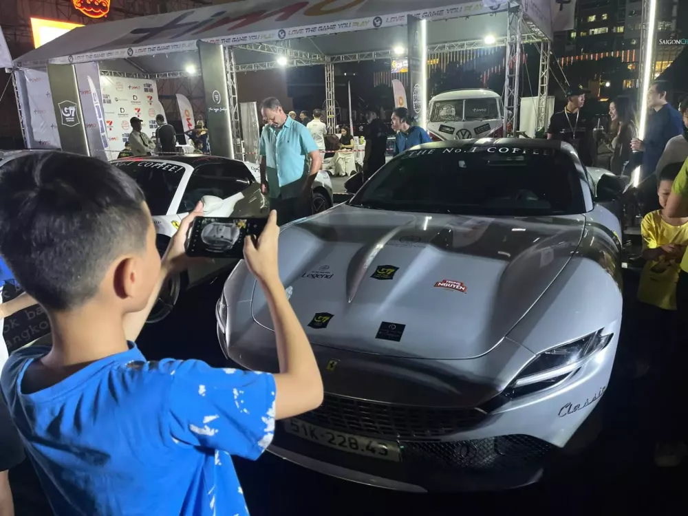 Gumball 3000: Hơn 1.600km để con có thể chạm vào đam mê Bugatti chỉ thấy qua màn hình- Ảnh 5.