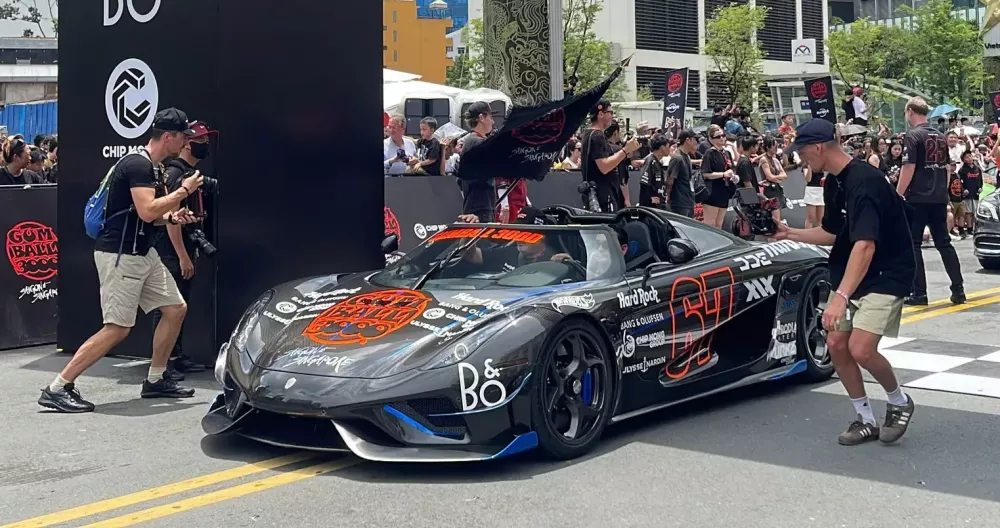 Dàn siêu xe Gumball 3000 2024 chính thức khởi hành từ Việt Nam đi Campuchia: Ferrari 296 GTB xuất phát trước- Ảnh 11.