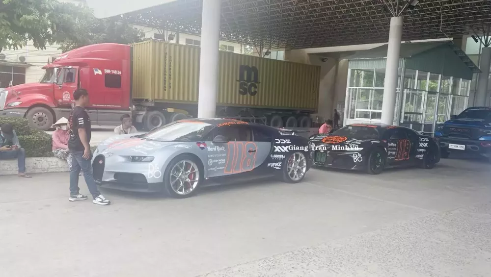 Sự cố hành trình Gumball 3000: Cặp đôi Bugatti Chiron tới cửa khẩu nhưng phải quay về- Ảnh 3.