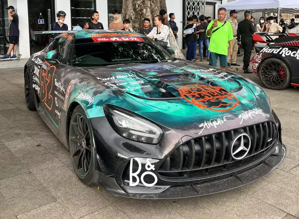 Gumball 3000 ngày thứ 2 ở Campuchia: Gần 200 siêu xe tụ tập di chuyển đi Siem Reap gần 320 km- Ảnh 8.