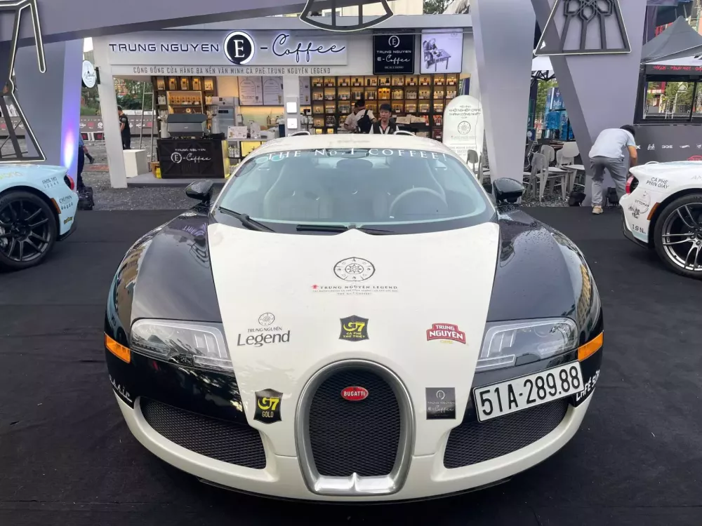 Cận cảnh Bugatti duy nhất tham dự Gumball 3000 ở Việt Nam: Từng được mang đi xuyên Việt gần 2.000 km- Ảnh 1.