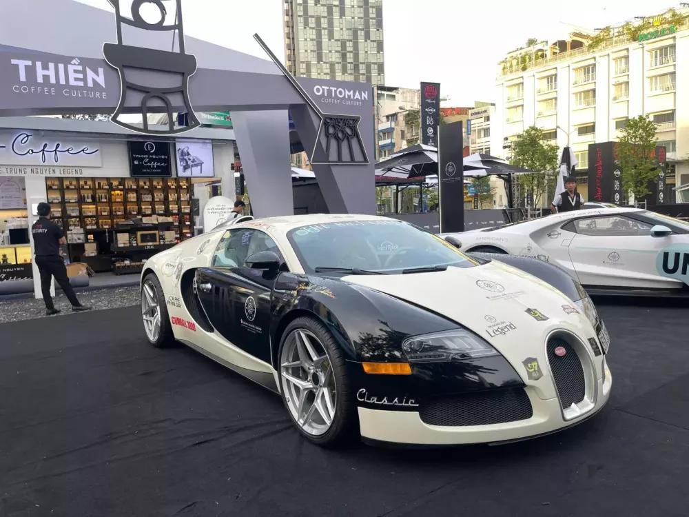 Cận cảnh Bugatti duy nhất tham dự Gumball 3000 ở Việt Nam: Từng được mang đi xuyên Việt gần 2.000 km- Ảnh 5.