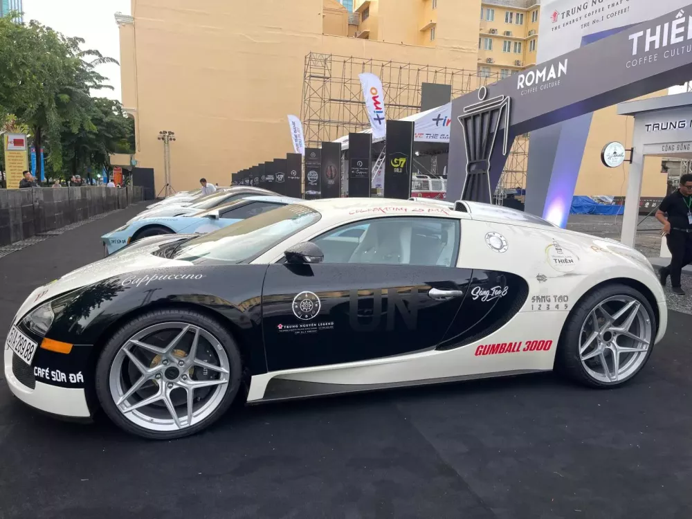 Cận cảnh Bugatti duy nhất tham dự Gumball 3000 ở Việt Nam: Từng được mang đi xuyên Việt gần 2.000 km- Ảnh 4.