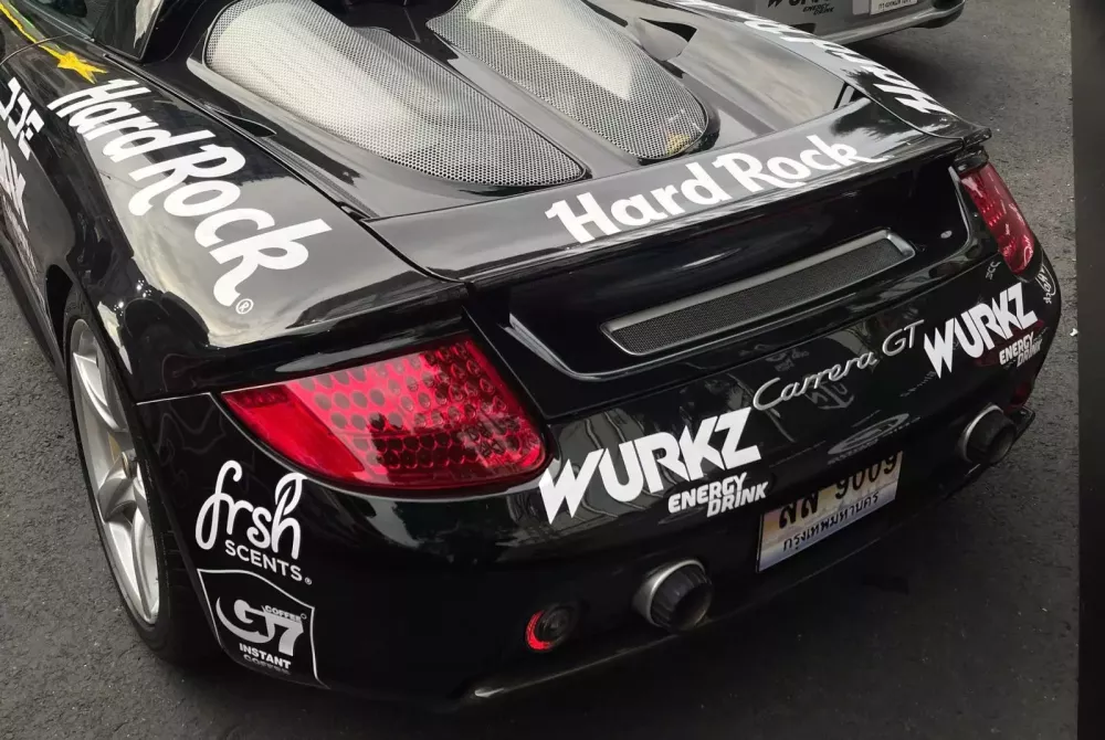 Chi tiết Porsche Carrera GT của đội Thái Lan tại Gumball 3000: Siêu phẩm nhà Porsche mà "Qua" Vũ rất mê- Ảnh 9.