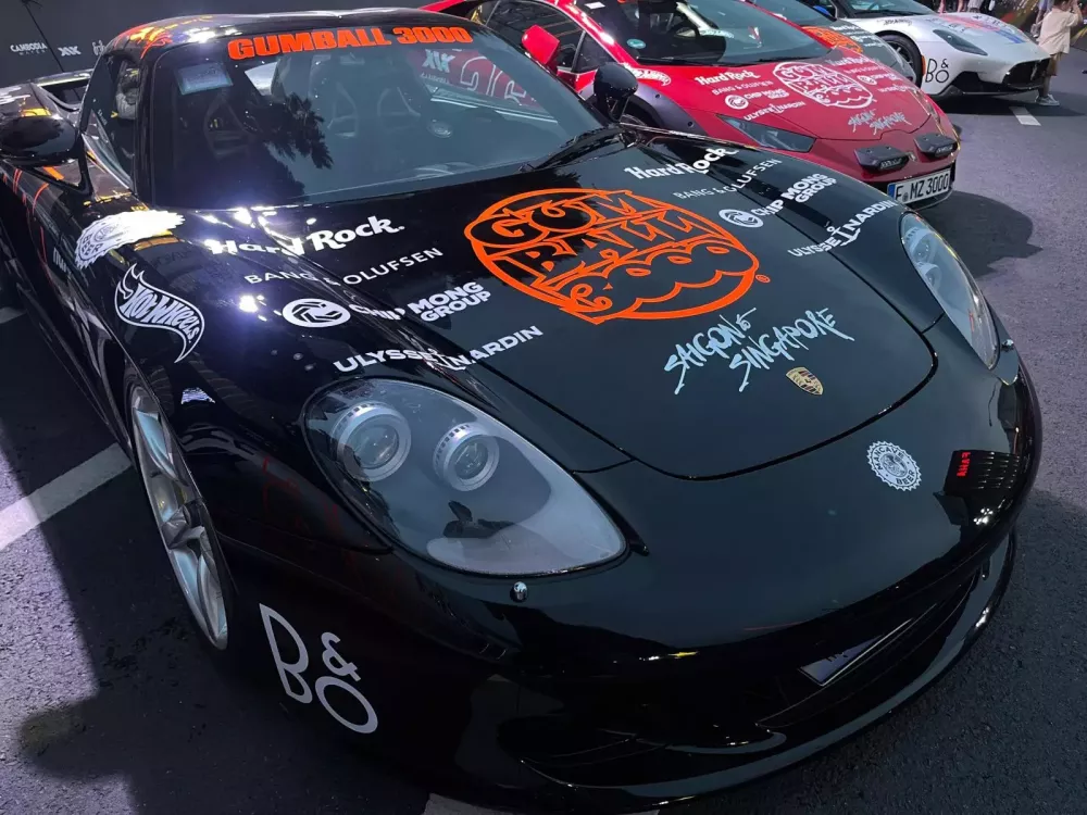 Chi tiết Porsche Carrera GT của đội Thái Lan tại Gumball 3000: Siêu phẩm nhà Porsche mà "Qua" Vũ rất mê- Ảnh 5.