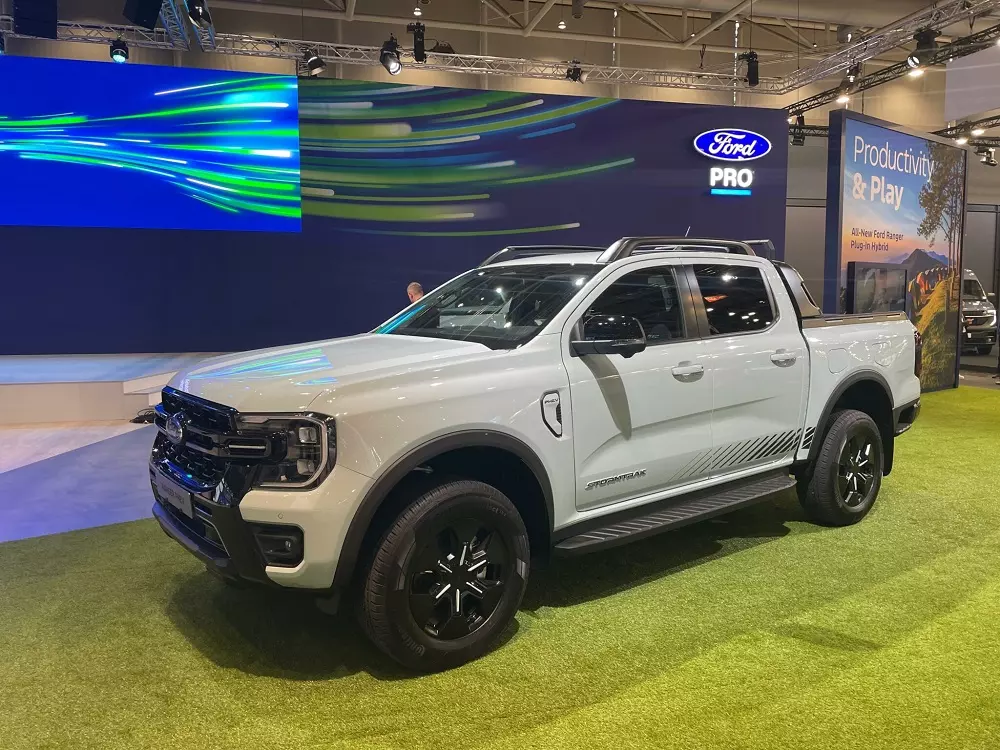 Ford Ranger PHEV 2025 ra mắt trong triển lãm IAA Transportation 2024