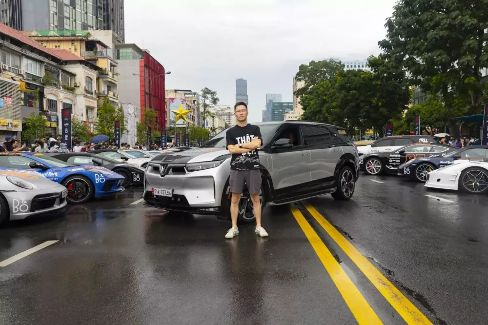 VinFast VF 7 và VF 9 - bộ đôi xe điện duy nhất nổi bật tại Gumball 3000