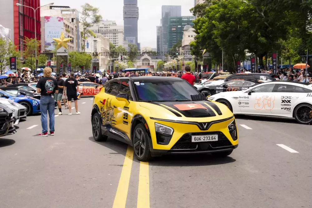 VinFast VF 7 và VF 9 - bộ đôi xe điện duy nhất nổi bật tại Gumball 3000