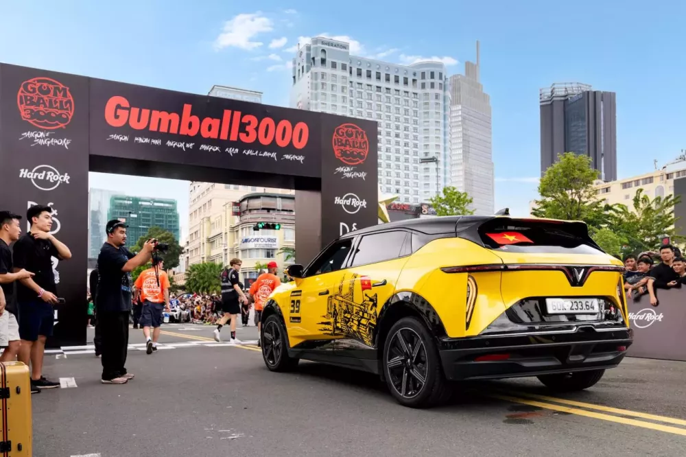 VinFast VF 7 và VF 9 - bộ đôi xe điện duy nhất nổi bật tại Gumball 3000