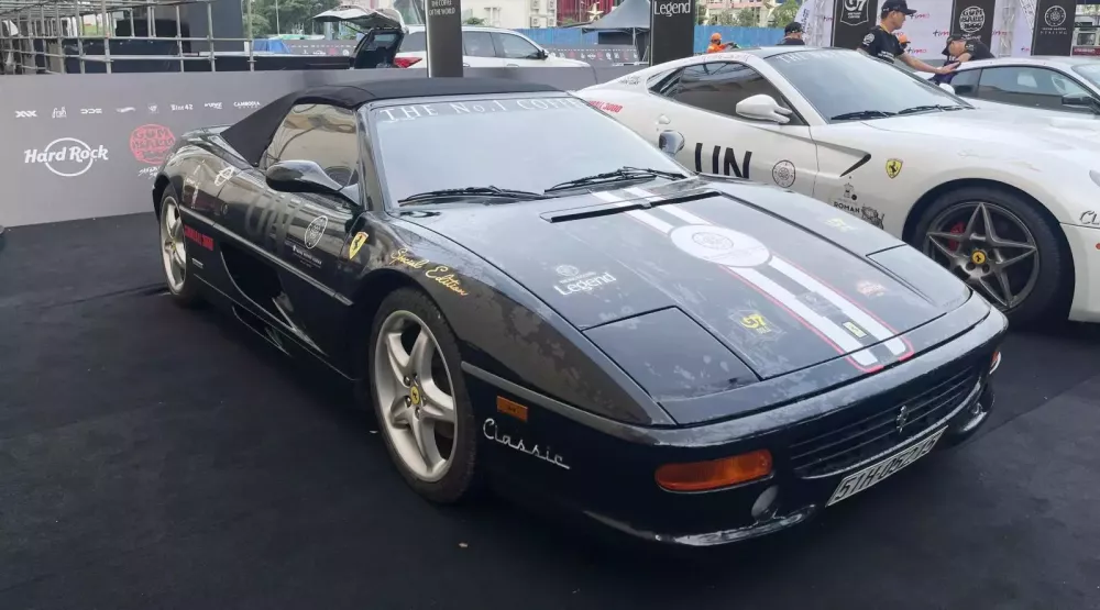 “Ly cà phê đen” Ferrari F355 Spider có 1 không 2 của "vua cà phê" Việt Nam- Ảnh 3.