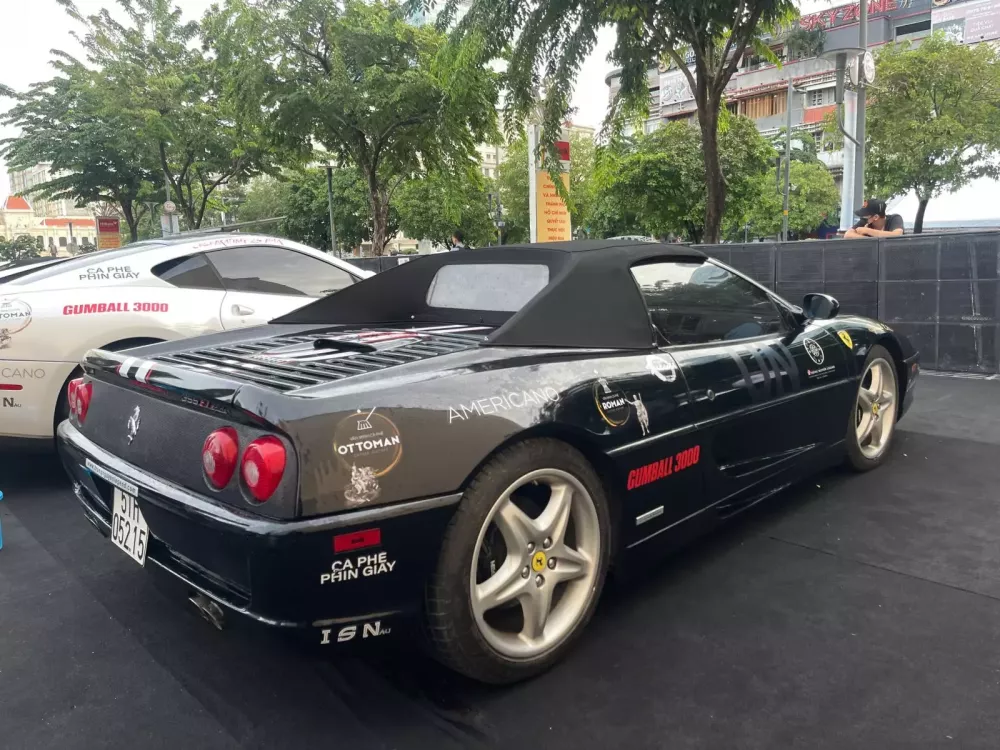 “Ly cà phê đen” Ferrari F355 Spider có 1 không 2 của "vua cà phê" Việt Nam- Ảnh 7.