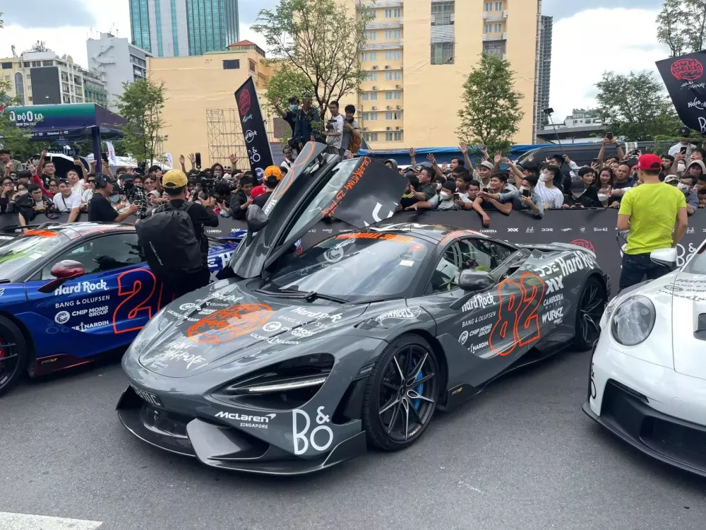 Cận cảnh siêu xe mui trần McLaren 765LT Spider của phú bà Singapore trong hành trình Gumball 3000- Ảnh 3.