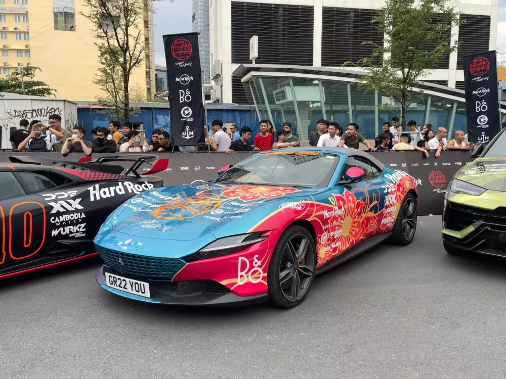 Dàn siêu xe đầy đủ màu sắc của các thành viên Gumball 3000 2024: Có bộ áo lên đến trăm triệu đồng- Ảnh 7.