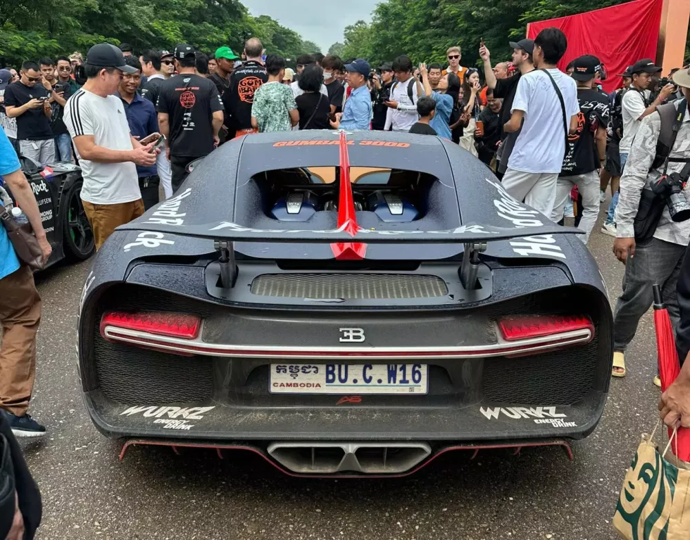 Đoàn siêu xe Gumball 3000 2024 rời Campuchia đến Thái Lan: Cặp đôi Bugatti Chiron chính thức góp mặt- Ảnh 2.