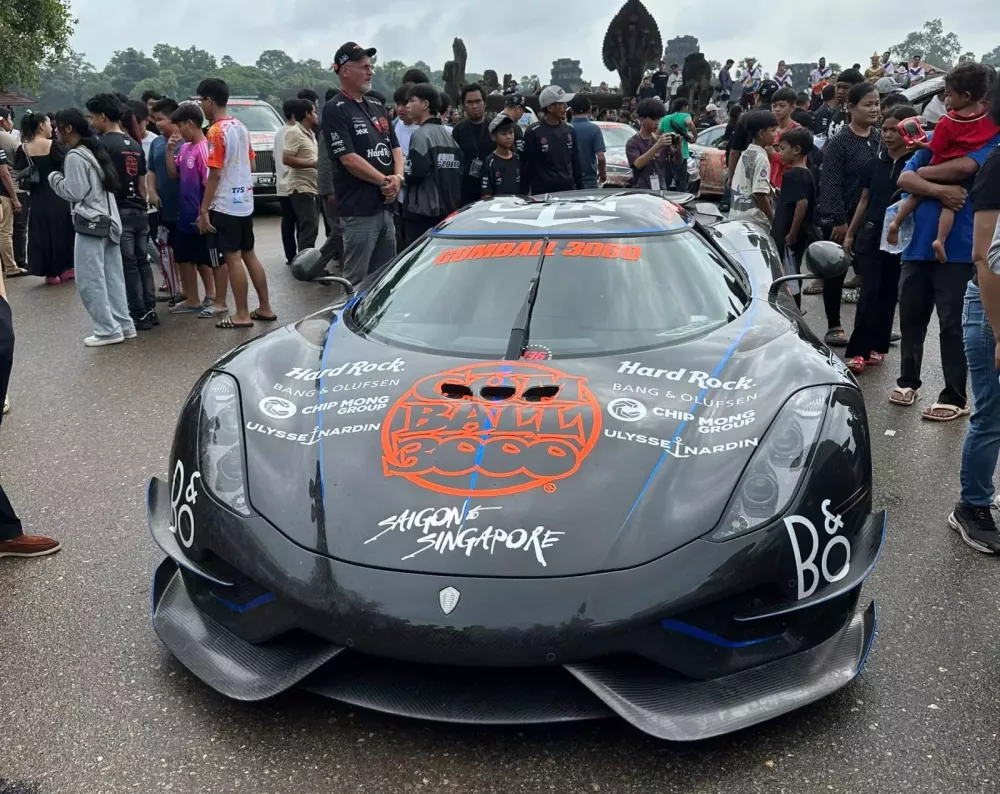 Đoàn siêu xe Gumball 3000 2024 rời Campuchia đến Thái Lan: Cặp đôi Bugatti Chiron chính thức góp mặt- Ảnh 3.