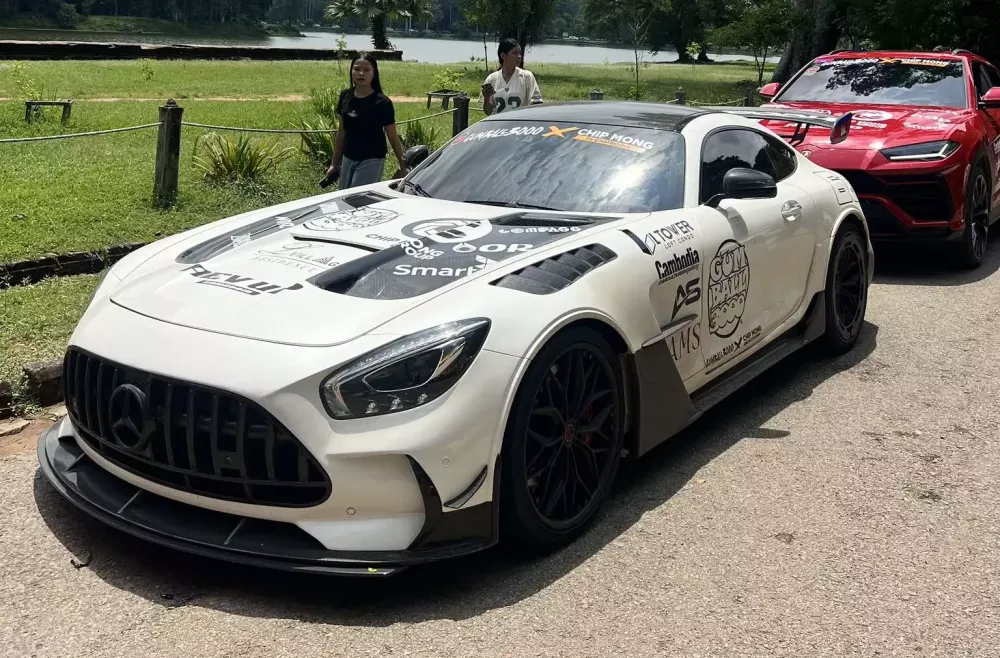 Những siêu xe nổi bật trong dàn xe gần 300 chiếc của các dân chơi Campuchia đón đoàn Gumball 3000- Ảnh 9.