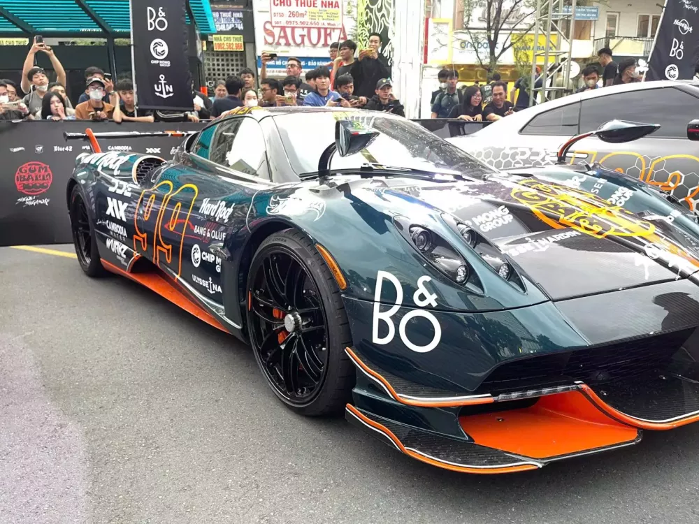 Gumball 3000 2024: Cận cảnh Pagani Huayra BC Roadster có giá hơn 80 tỷ đồng của 2 đại gia Hàn Quốc- Ảnh 3.