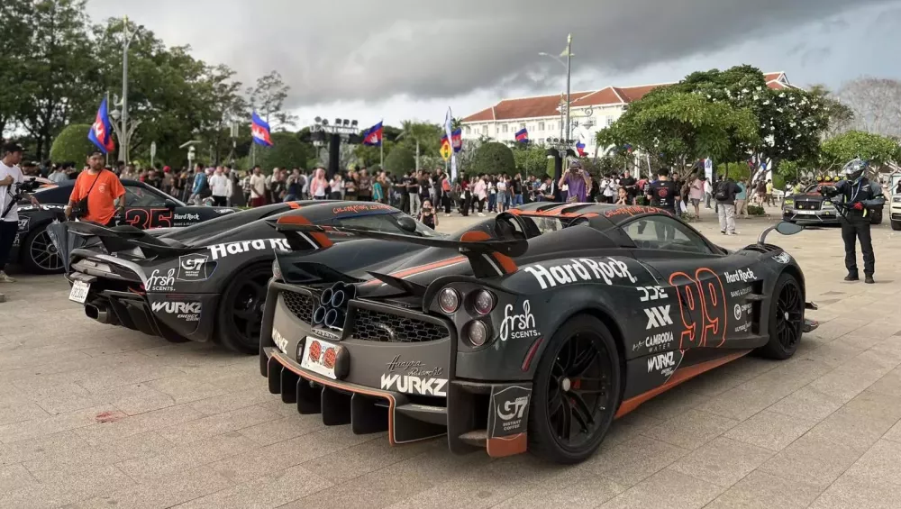 Gumball 3000 2024: Cận cảnh Pagani Huayra BC Roadster có giá hơn 80 tỷ đồng của 2 đại gia Hàn Quốc- Ảnh 14.