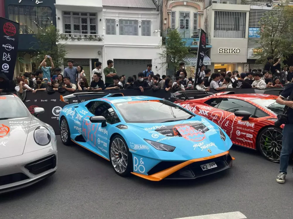 Cận cảnh Lamborghini Huracan STO do IshowSpeed cầm lái tại Gumball 3000 2024: Màu sơn đẹp mắt, có hình ảnh CR7- Ảnh 8.