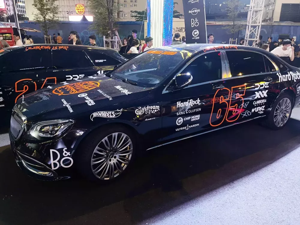 Đại gia Việt duy nhất tham dự Gumball 3000 2024 đổi xe từ Tesla Cybertruck sang Mercedes-Maybach S-Class- Ảnh 3.