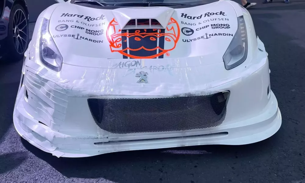 Cận cảnh chiếc siêu xe gây ồn ào nhất Gumball 3000 2024 vì những màn chơi trội của chủ xe- Ảnh 4.