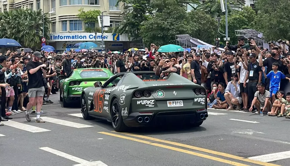 Cận cảnh Ferrari 812 GTS với màu xanh nhám tại Gumball 3000 2024: "Qua" Vũ cũng sắp nhận bàn giao- Ảnh 8.