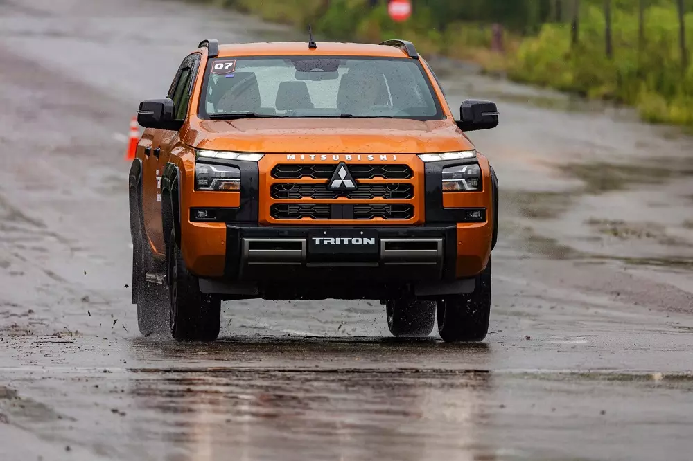 Mitsubishi Triton 2025