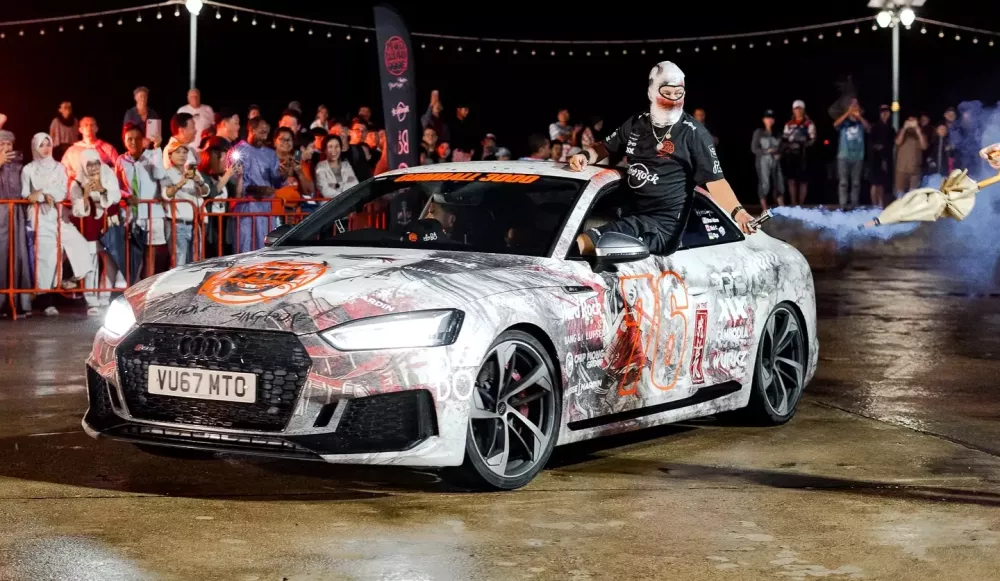 Những hình ảnh nóng hổi về dàn xe Gumball 3000 2024 ở Krabi: Siêu xe 1.500 mã lực lướt trên đường mưa- Ảnh 19.