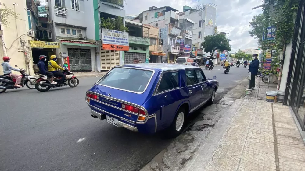 Xế độc lạ Toyota Crown Custom 1971 của "Qua" Vũ khiến nhiều người ngoại quốc trầm trồ- Ảnh 5.