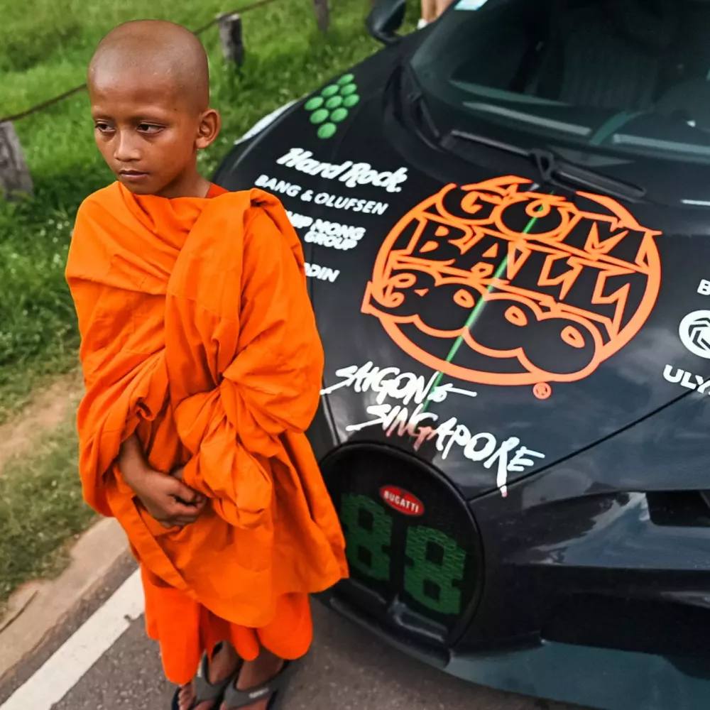 Những hình ảnh thú vị về Gumball 3000 2024: Việt Nam và Campuchia gây choáng ngợp vì dàn siêu xe đón đoàn- Ảnh 7.