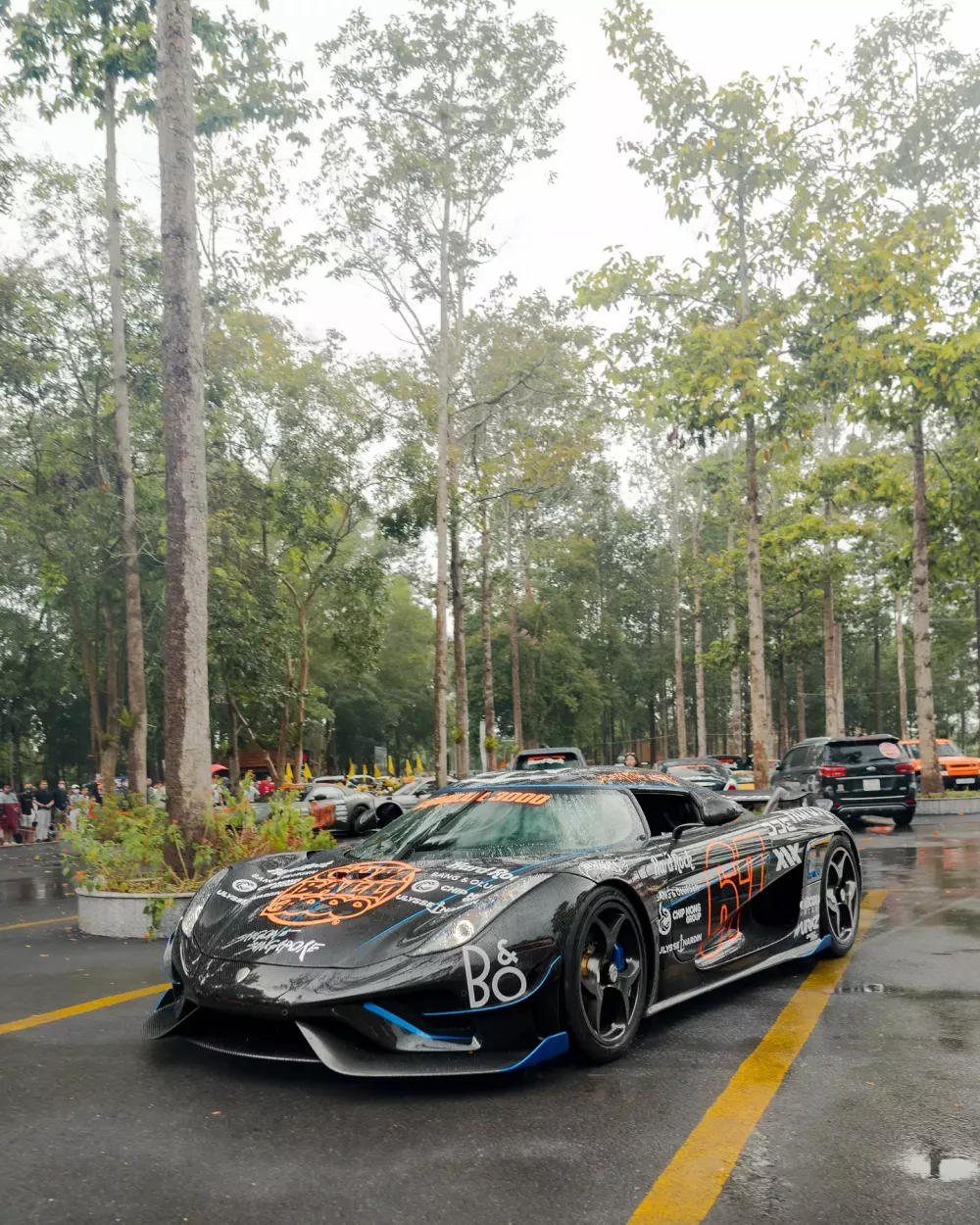 Những hình ảnh thú vị về Gumball 3000 2024: Việt Nam và Campuchia gây choáng ngợp vì dàn siêu xe đón đoàn- Ảnh 2.