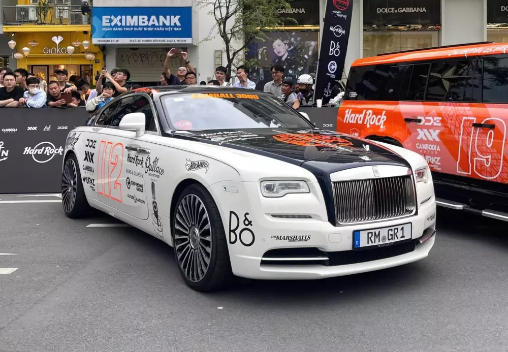 Chi tiết "thần đèn" Rolls-Royce Wraith của thành viên đến từ Ukraine tại Gumball 3000- Ảnh 8.