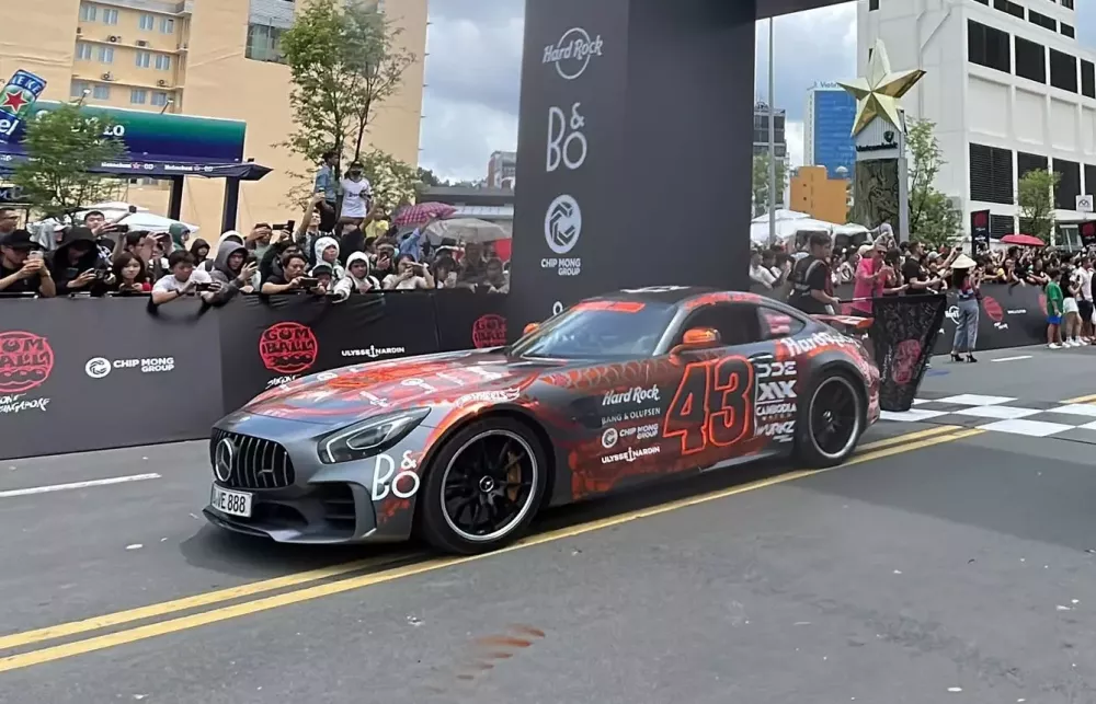 4 chiếc xe thể thao hiệu suất cao của Anh-Mỹ-Đức-Nhật tại sự kiện Gumball 3000 2024- Ảnh 10.